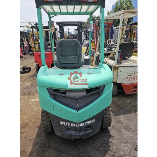 Xe nâng dầu MITSUBISHI FD25