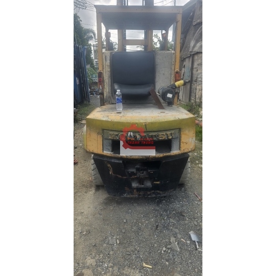 XE NÂNG CŨ KOMATSU FD30-10