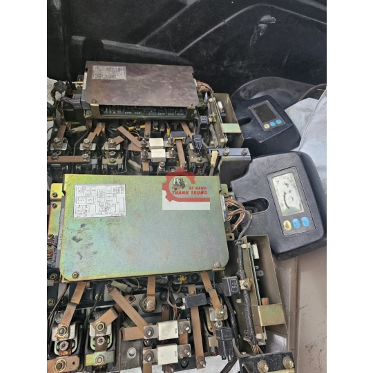 PHỤ TÙNG XE NÂNG CŨ 24