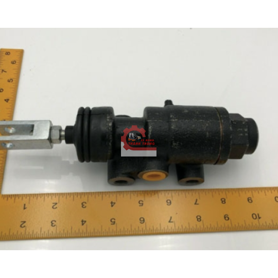 Cylinder Thắng Chính Xe Nâng Toyota